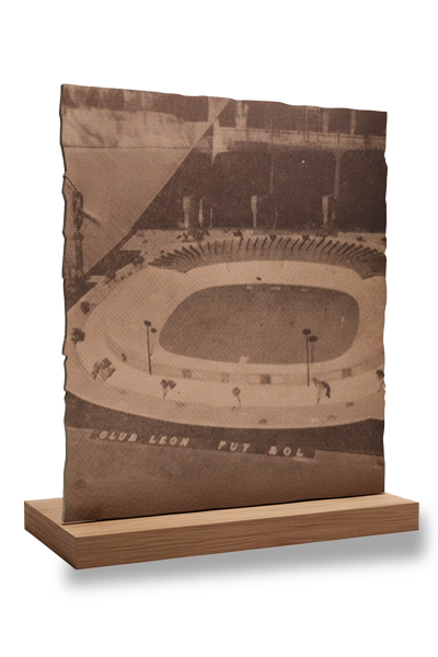 La primera piedra del Estadio León